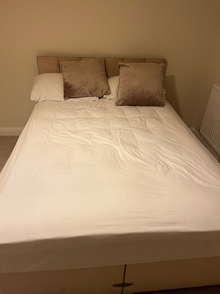 image for Double bed with mattress and headboard 
