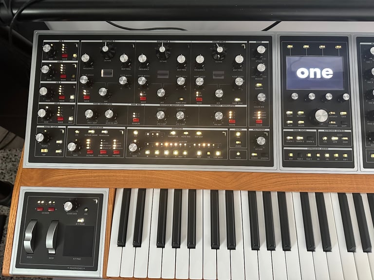 MOOG ONE 16v 