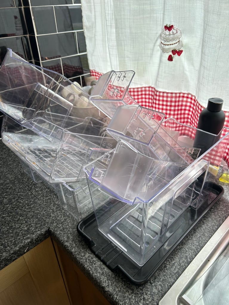 Black swan fridge freezer