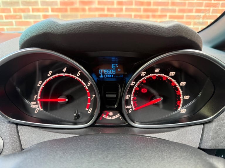 FORD FIESTA 1.6 T EcoBoost ST-2 2014