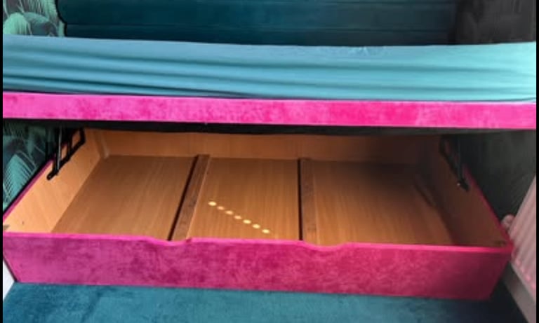 Ottoman, Single Bed - Pink - Mattress Included