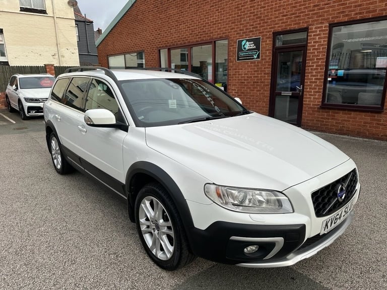 2014 Volvo XC70 D5 [215] SE Lux 5dr AWD Geartronic ESTATE DIESEL Automatic