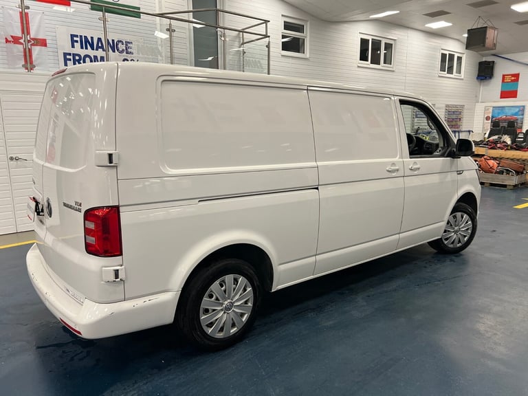 2017 Volkswagen Transporter T30 L2 TRENDLINE 2.0TDI BLUEMOTION 150PS DSG AUTO LWB VAN (EURO 6) PA...