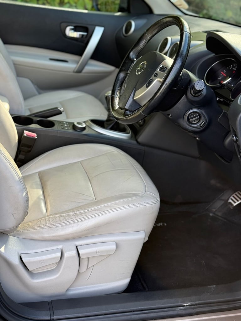 2011 Nissan Qashqai 2.0 dCi Tekna 5dr 4WD HATCHBACK Diesel Manual