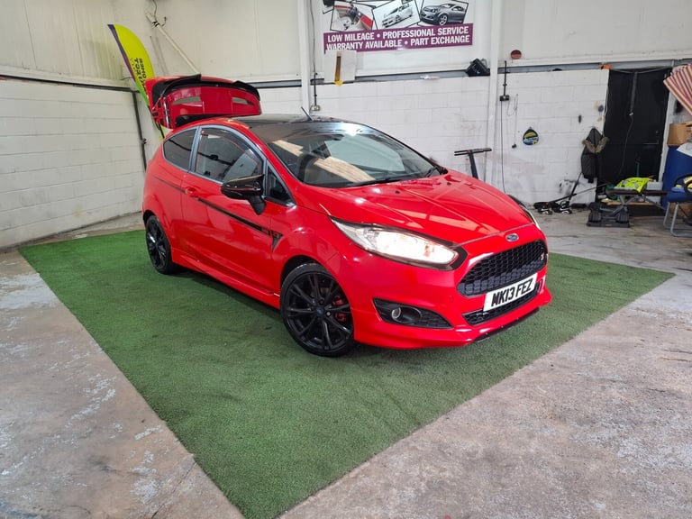 image for 2015 Ford Fiesta 1.0 EcoBoost 140 Zetec S Red 3dr HATCHBACK Petrol Manual