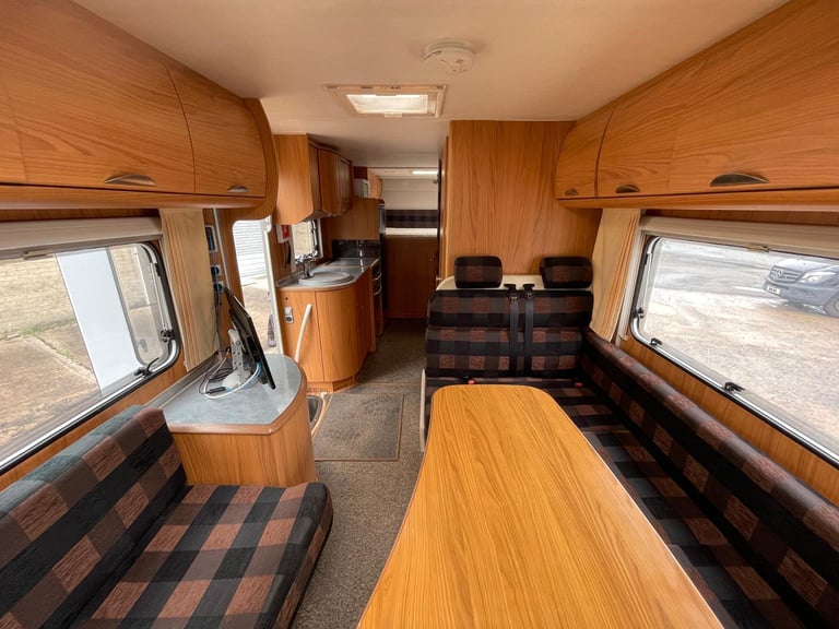 RENAULT MASTER TAG AXLEBIRSTNERR DELFIN PERFORMANCE 4 BERTH MOTOR HOME 