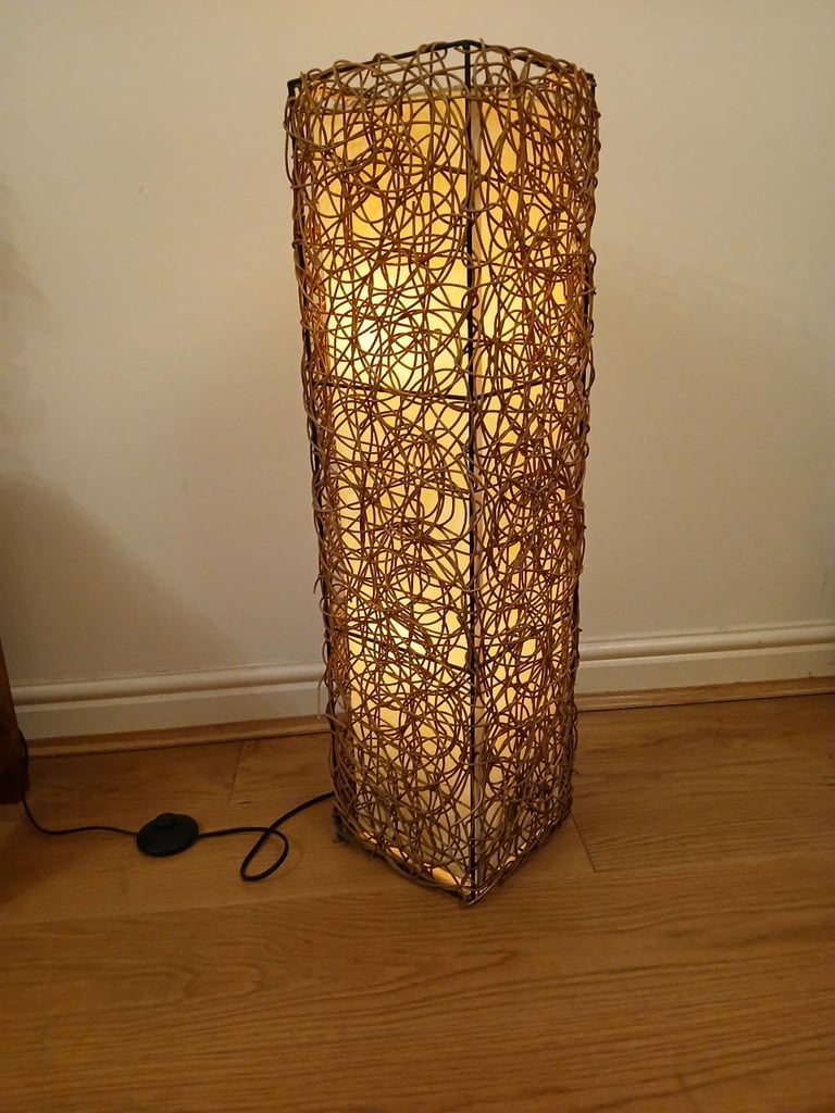 Floor lamp