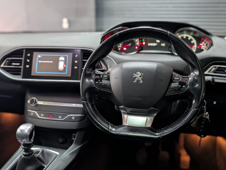 2017 Peugeot 308 SW 1.2 PureTech Allure Estate 5dr Petrol Manual Euro 6 (s/s) (130 ps) ESTATE Pet...