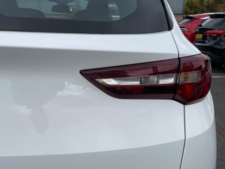 2020 Vauxhall Grandland X 1.5 Turbo D BlueInjection Elite Nav Euro 6 (s/s) 5dr HATCHBACK Diesel M...