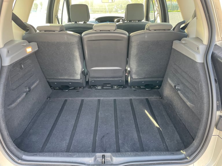 Renault, SCENIC, MPV, 2007, Manual, 1390 (cc), 5 doors