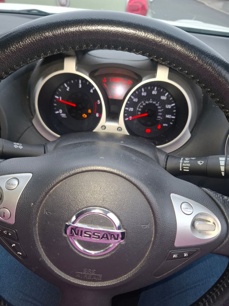 Nissan, JUKE, Hatchback, 2014, Manual, 1461 (cc), 5 doors