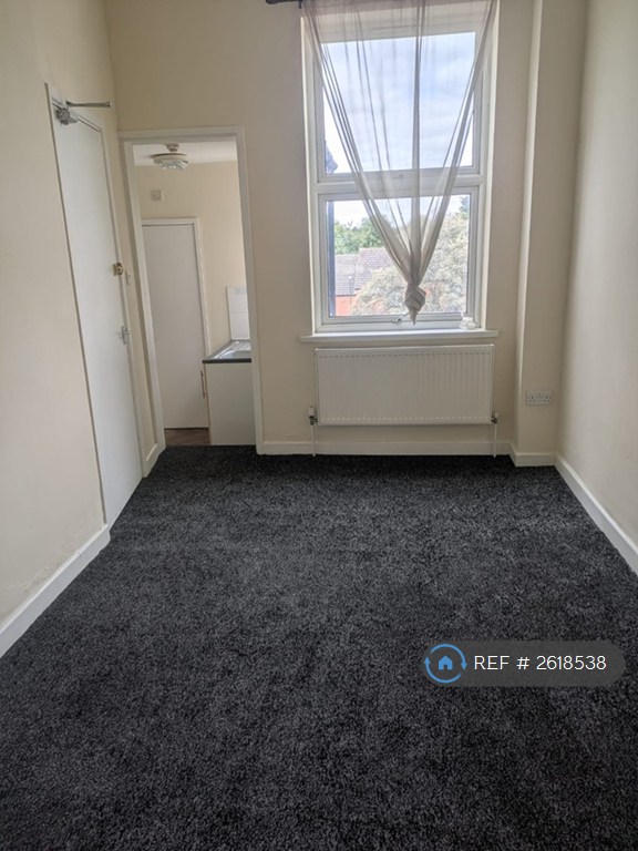 1 bedroom flat in Belper Road, Nottingham, NG7 (1 bed) (#2618538)