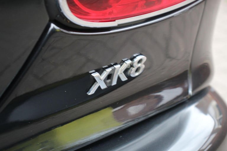 JAGUAR XK8 4.0 2dr 2001