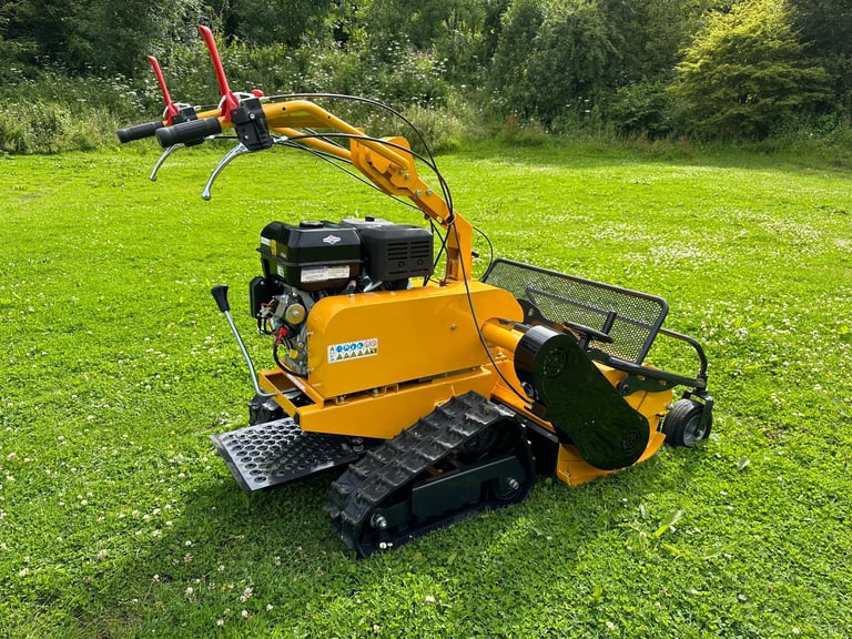 RAPTOR X Pedestrian Track Flail mower * VIDEO * Key Start 13.5HP Briggs & Stratton Engine