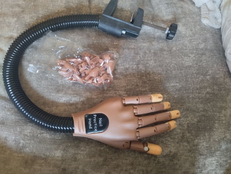 Practice nail hand 