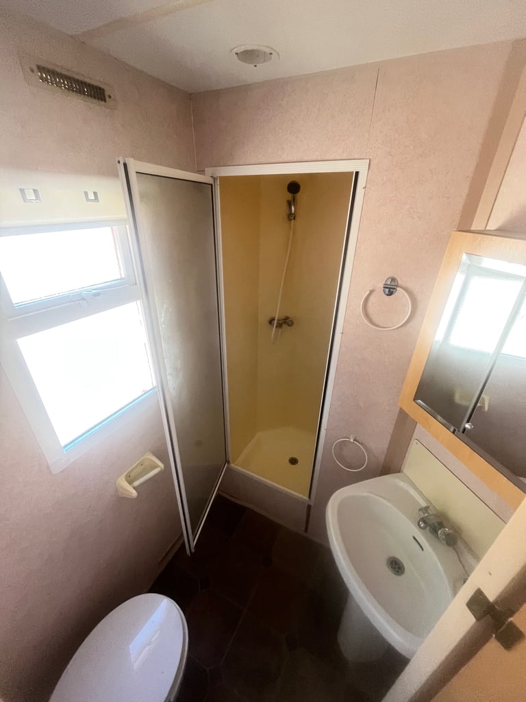 Property to rent in Taunton Somerset holiday lodges static caravan to rent long term on private site