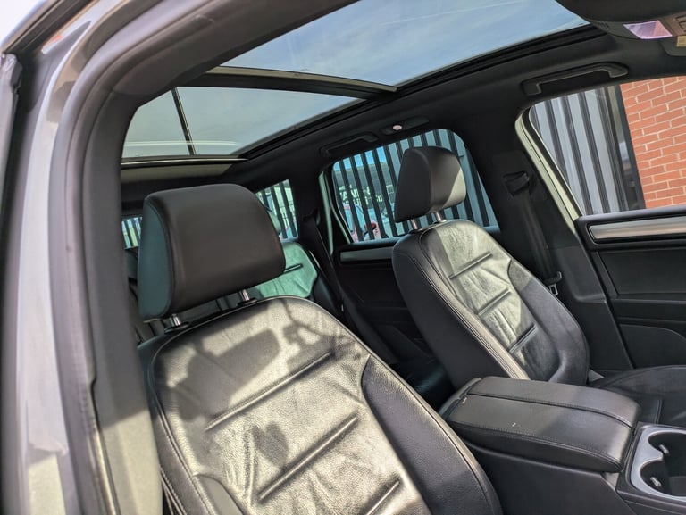 2016 Volkswagen Touareg 3.0 V6 TDI BlueMotion Tech 262 R-Line 5dr Tip Auto ESTATE Diesel Automatic