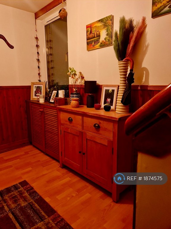 2 bedroom flat in King Street, Dundee, DD1 (2 bed) (#1874575)