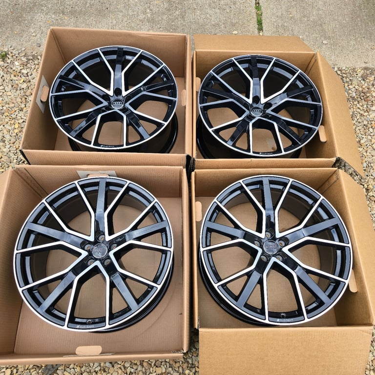 Genuine Audi Q8 SQ8 22" Vorsprung Alloy Wheels SQ7 Q7 Sport 4M8601025AQ