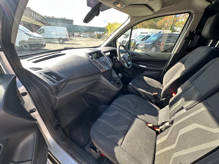 2014 Ford Transit Connect Trend LWB A/C FSH Cam belt done April MOT