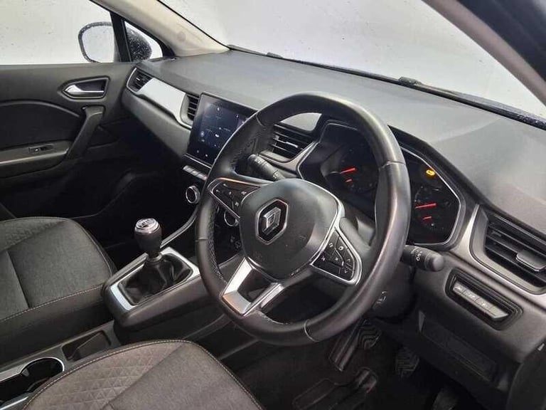 2022 Renault Captur 1.3 TCe Iconic SUV 5dr HATCHBACK Petrol Manual