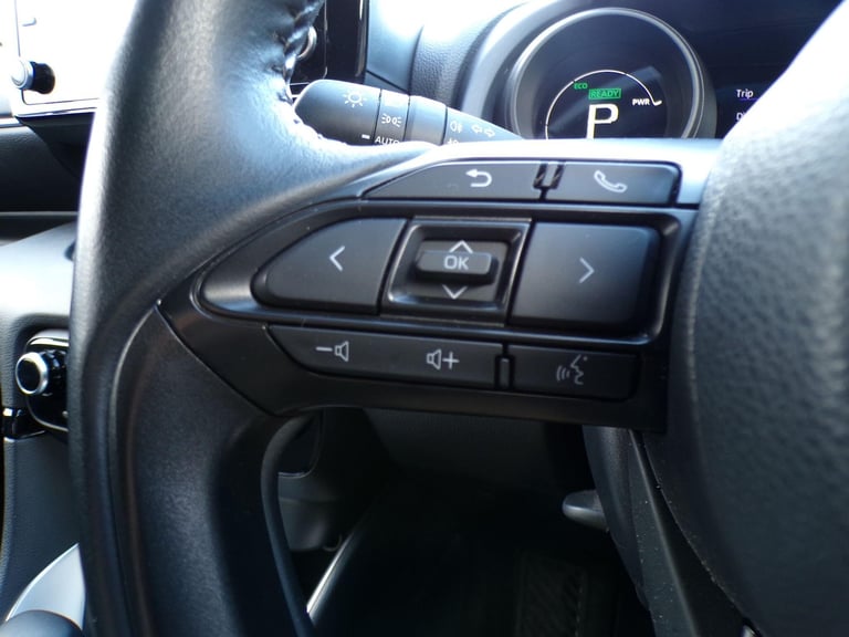 2021 Toyota Yaris 1.5 VVT-h Design Hatchback 5dr Petrol Hybrid E-CVT Euro 6 (s/s) (116 ps) HATCHB...