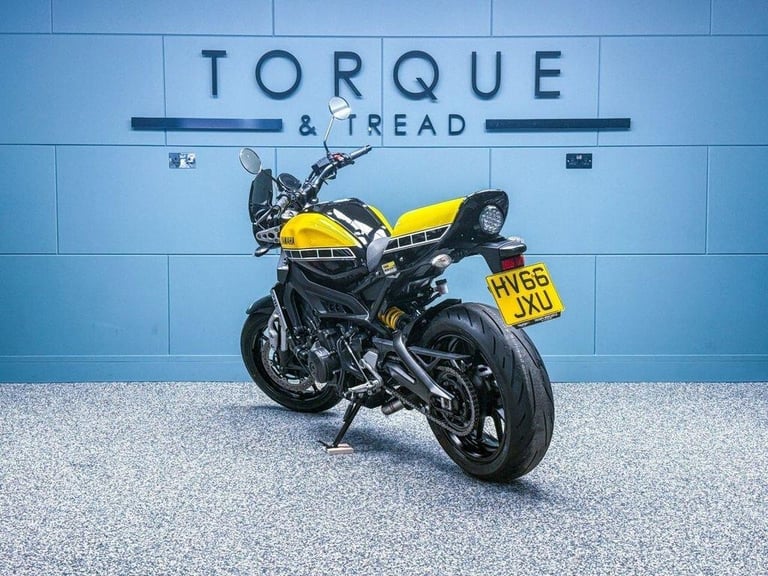 2016 66 YAMAHA XSR900 60TH ANNIVERSARY 900 ABS SPORT HERITAGE - LOW MILES