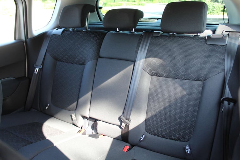 2015 Peugeot 3008 1.6 e-HDi Active 5dr EGC HATCHBACK DIESEL Automatic