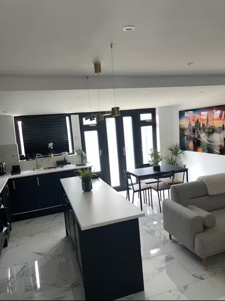 Modern 3-Bedroom House to Rent in Rainham – All Bills Included