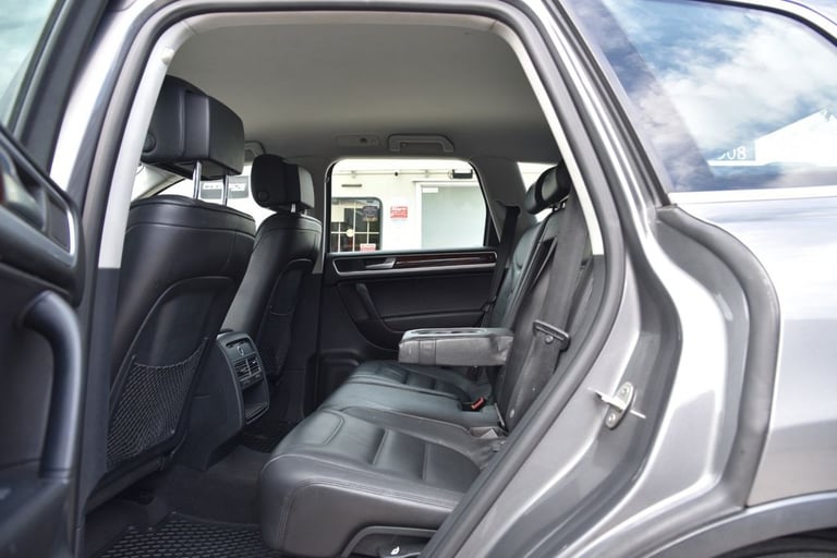 2013 Volkswagen Touareg 3.0h TSI V6 Hybrid SUV 5dr Petrol Hybrid Tiptronic 4WD Euro 5 (s/s) (333 ...