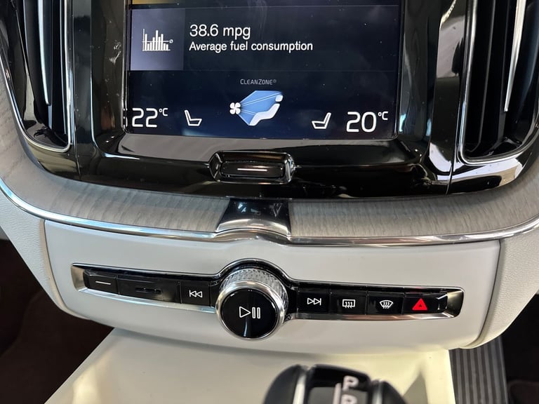 2018 Volvo XC60 2.0 D5 PowerPulse Inscription Pro 5dr AWD G tronic Estate Diesel Automatic