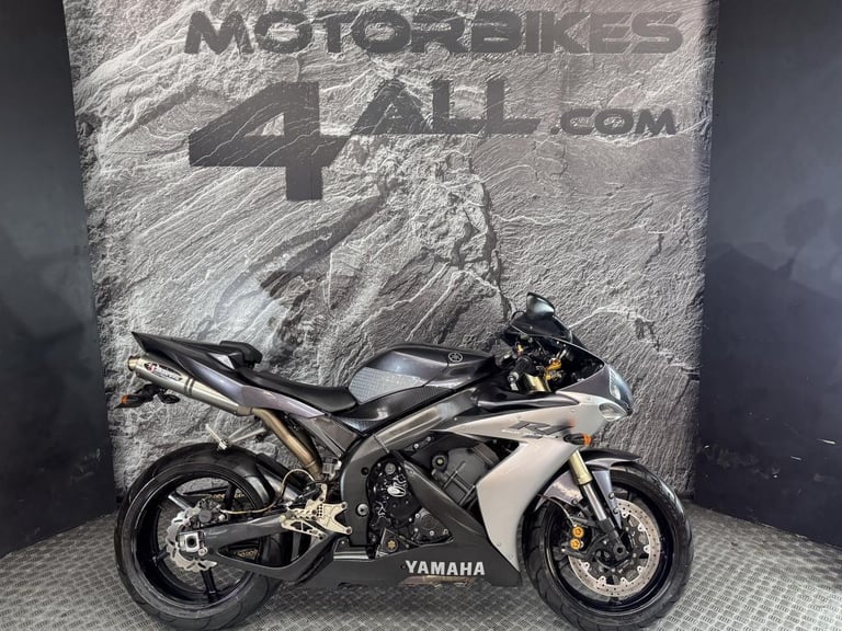 YAMAHA R1 YZF R1 2004