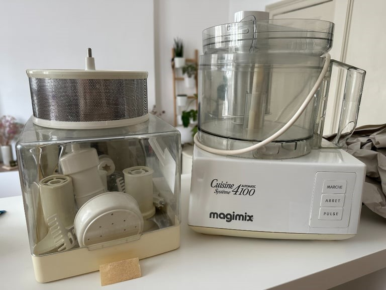 Magimix Cuisine 4100 and accessories