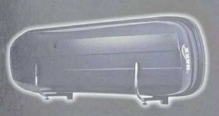 Halfords Exodus 470L Roof Box + wall mount