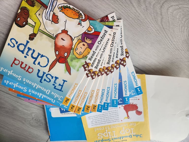 image for Songbirds Phonics Set 1 and 2