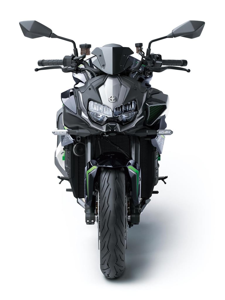 New 2025 Kawasaki Motorcycle Z H2 Supercharged Naked Green SAVE £1500