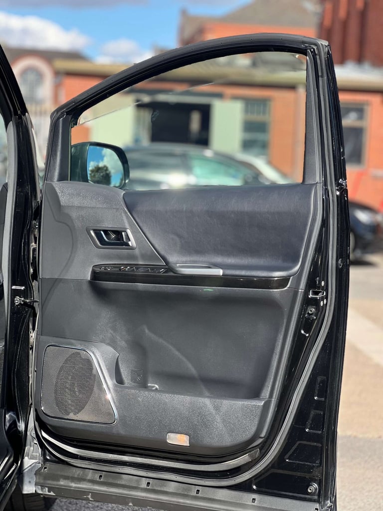 2014 Toyota Vellfire 2.4+GOLDEN EYES+GRADE 4B+FRESH IMPORT+ MPV Petrol Automatic