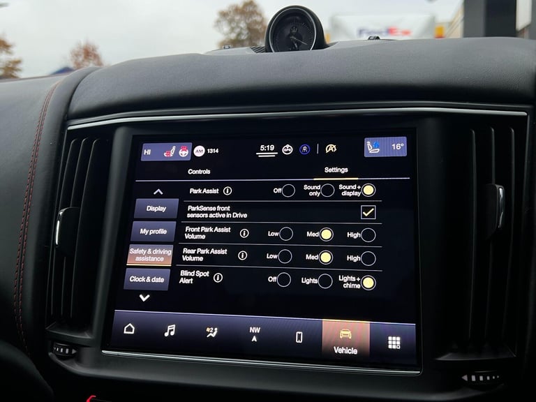 2022 Maserati Levante V8 Trofeo 5dr Auto ESTATE PETROL Automatic