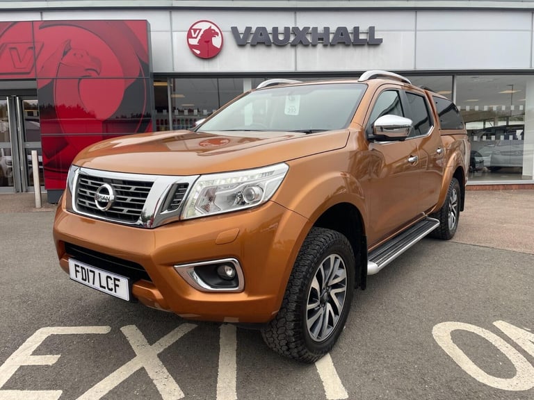 2017 Nissan Navara Tekna 2.3 dCi 190PS 4X4 Automatic with Canopy PICK UP Diesel Automatic