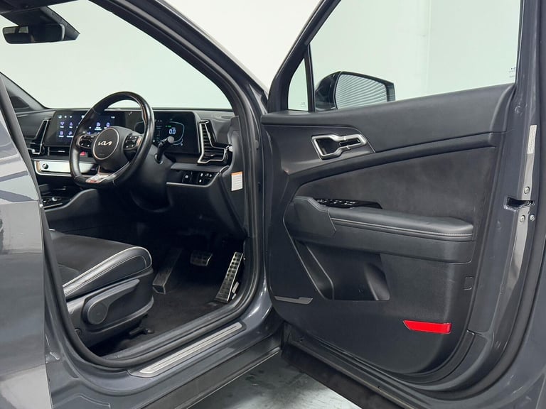 2022 Kia Sportage 1.6 T-GDi 13.8kWh GT-Line SUV 5dr Petrol Plug-in Hybrid Auto AWD Euro 6 (s/ EST...