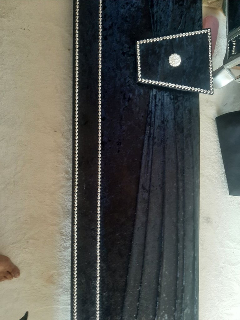 8ft pelmet and curtains tie backs 