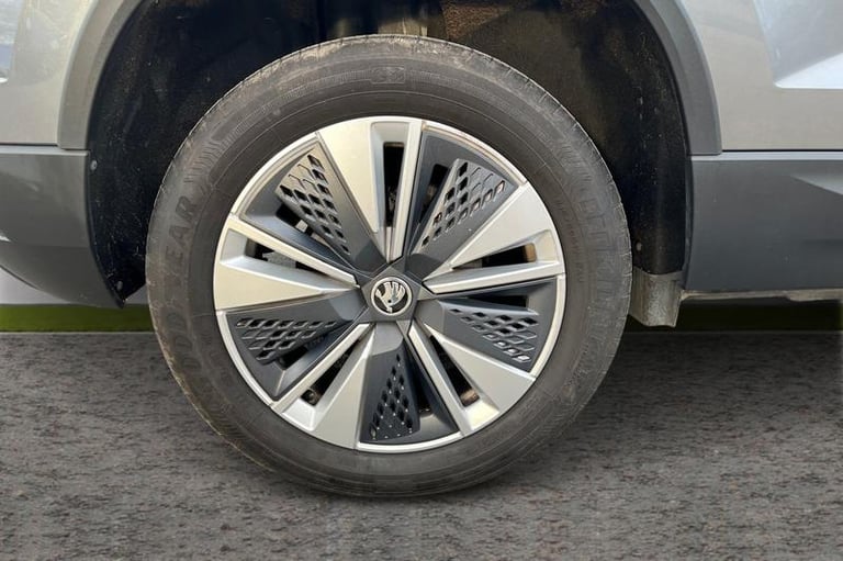 2024 Skoda Karoq 1.5 TSI SE Drive 5dr ESTATE PETROL Manual