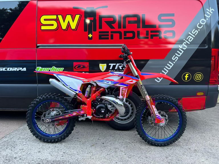 2025 Beta RX 2T 300cc Mx / Enduro Bike  SPECIAL DEAL!!   2 Stroke px ktm 