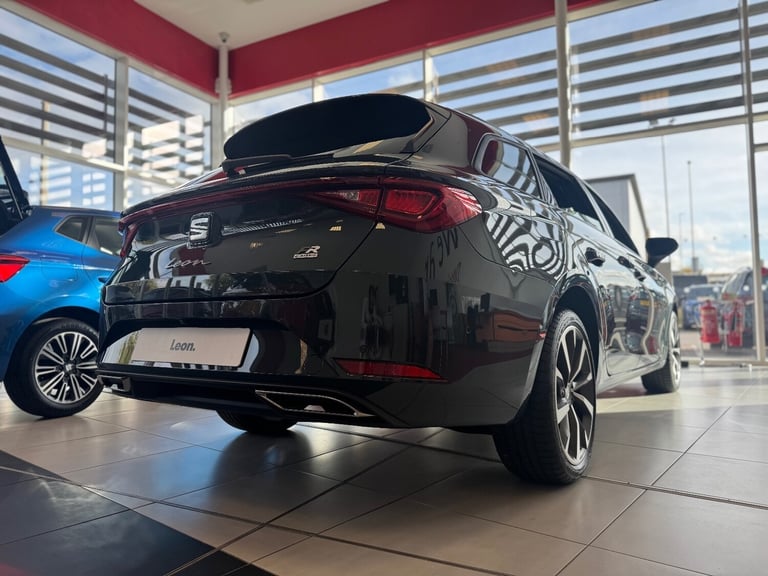 2025 SEAT Leon 1.5 e-Hybrid FR Sport 5dr DSG [DAP] Estate Petrol Parallel PHEV Automatic
