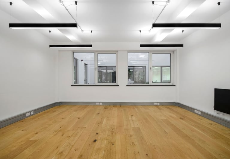*Ladbroke Grove* Private Serviced Offices: Units from 10 to 60 desks for rent W11