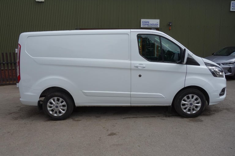 Ford Transit Custom 2.0 EcoBlue 130ps Low Roof Limited Van DIESEL MANUAL 2022/72