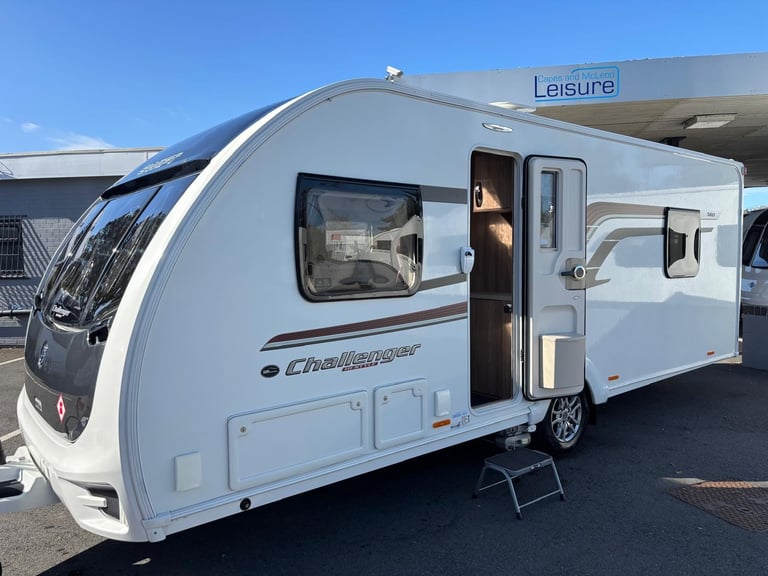 image for 2017 Swift Challenger Hi-Style 560 Rear Island Fixed Bed 12 Months Warranty