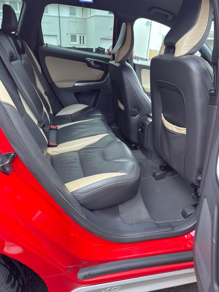 Volvo, XC60, Estate, 2012, Manual, 1984 (cc), 5 doors