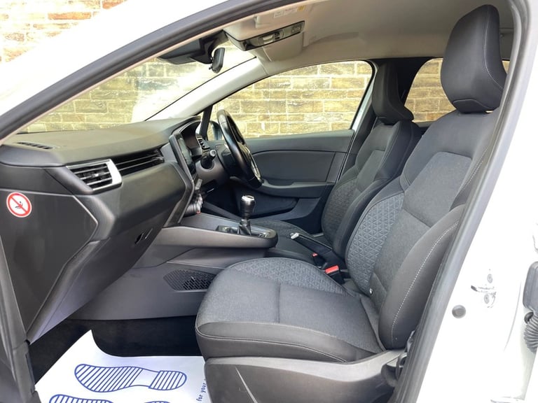 2020 Renault Clio ICONIC 1.5 DCI HATCHBACK Diesel Manual