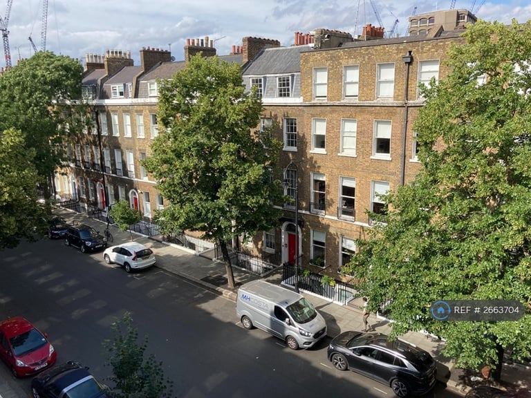 2 bedroom flat in Doughty Street, London, WC1N (2 bed) (#2663704)